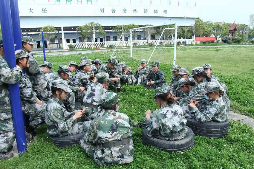 少年特殊学校,地方有全封闭式学校